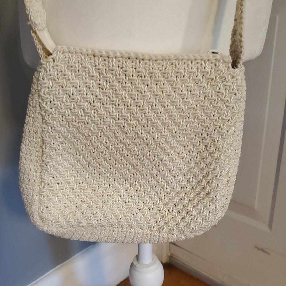 Liz Claiborne Cream Crossbody Bag with Classic Design